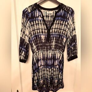 Parker 100% silk printed dress size small.